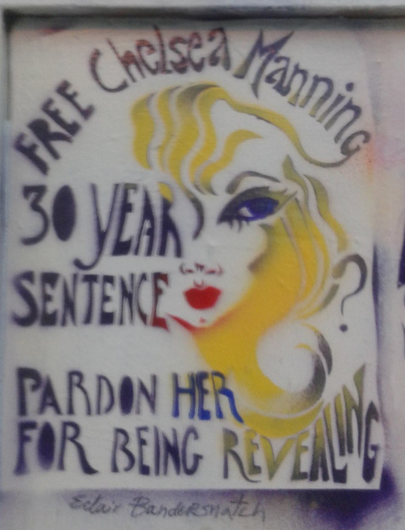 Illustration for article titled Eclair Bandersnatch: Street Artist for the Snowden Age